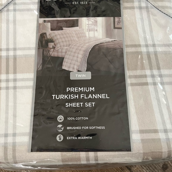 London Fog Turkish Flannel Sheet Set - Beige Plaid - Picture 2 of 5